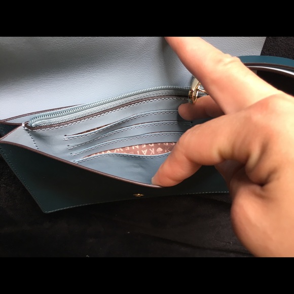 Kate Spade wristlet - Picture 6 of 6